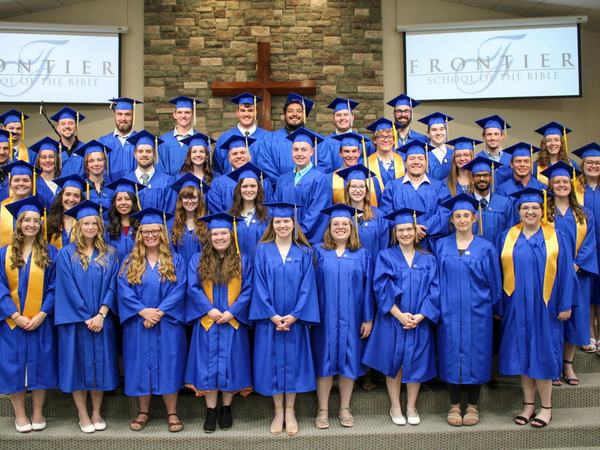 Graduating-Seniors-and-Interns-2026