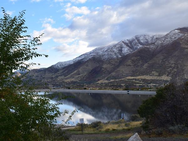 Snow-on-Mountains-10-2025