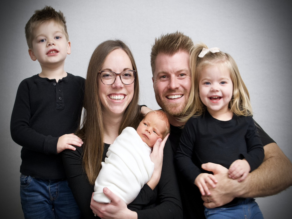 Boaz Wade Endicott joins the family