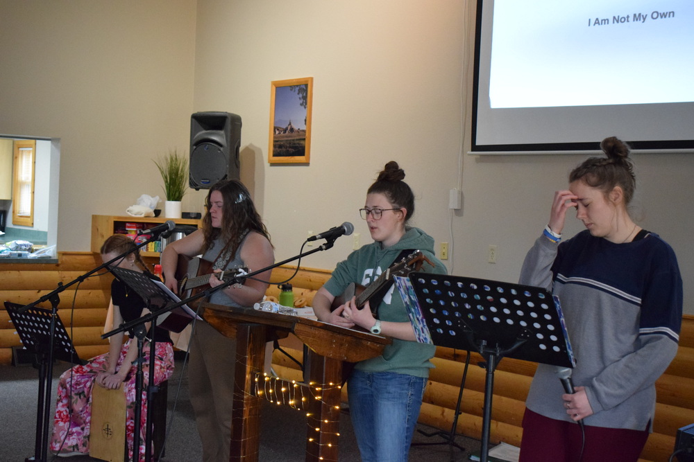 Leading Worship at a Ladies Retreat